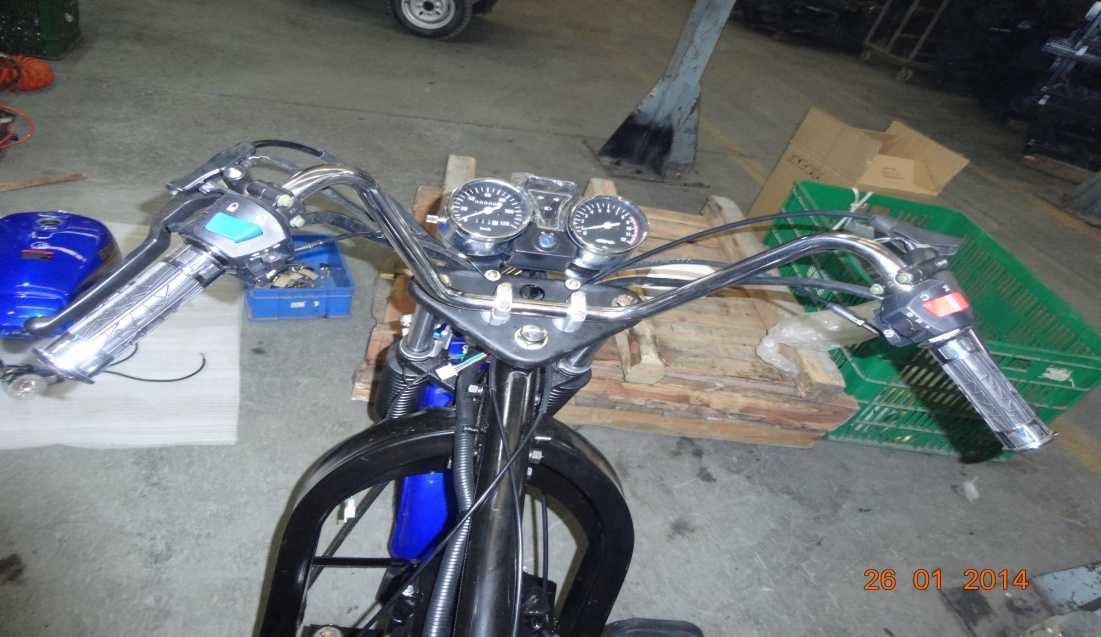 22. Установить приборную панель и замок зажигания