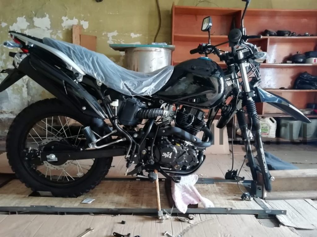 02 Мотоцикл ЗИД YX250 в Магадан