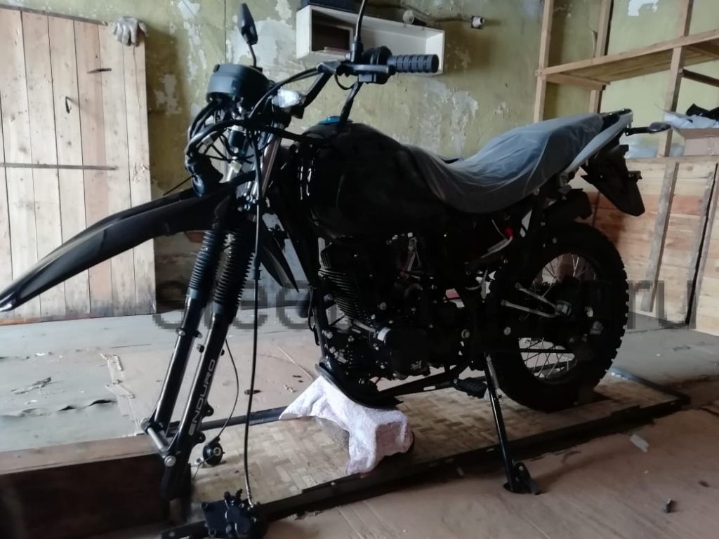 10 Мотоцикл ЗИД YX250 в Магадан